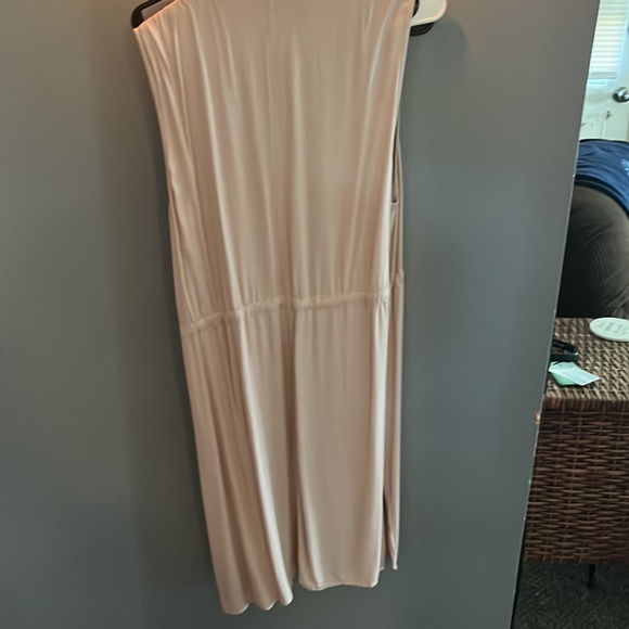 Vest - Picture 3 of 3